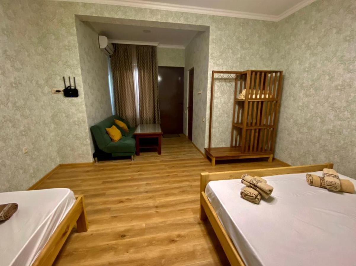 Guest House - Avlabari Tbilissi Extérieur photo