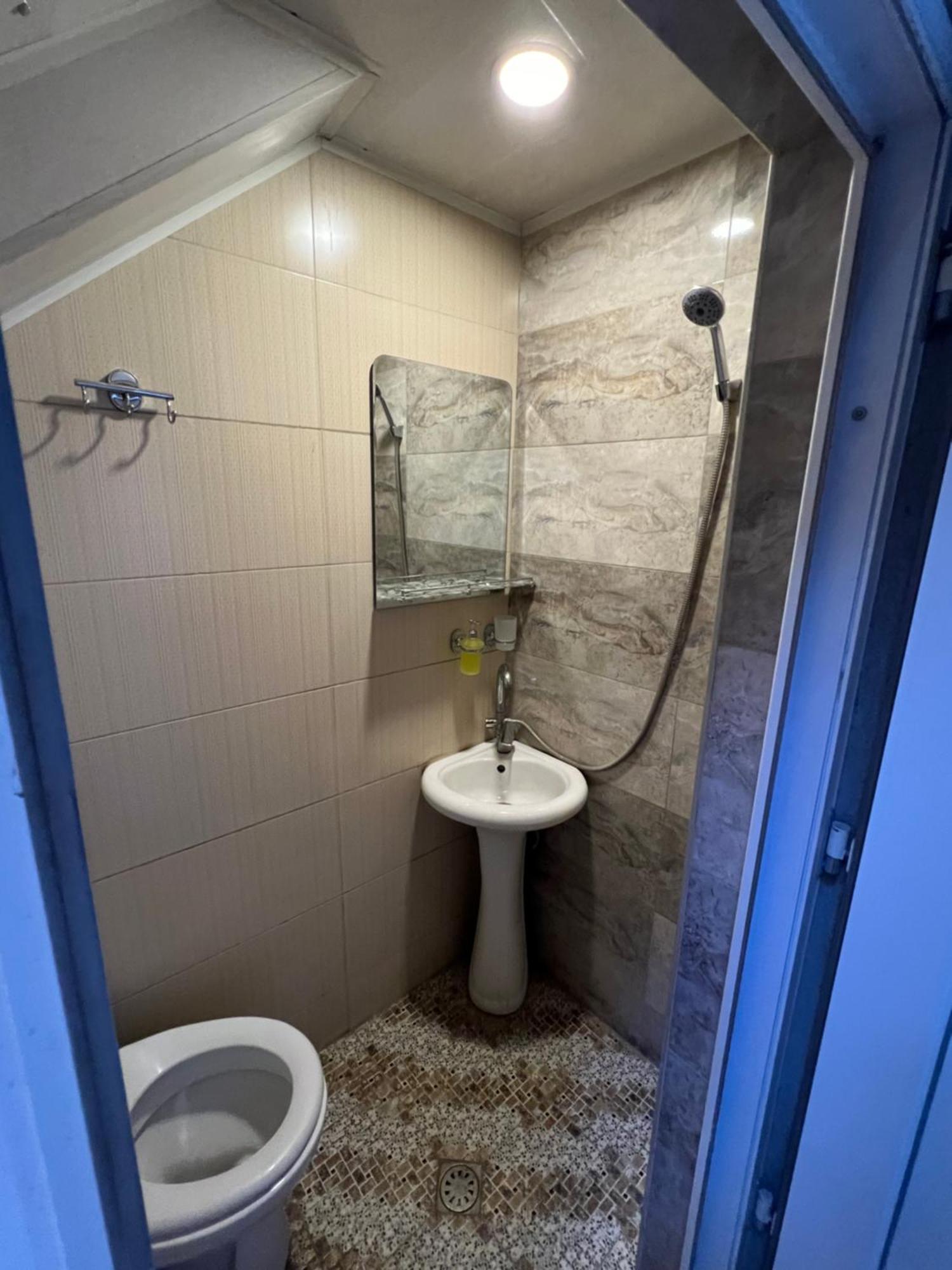 Guest House - Avlabari Tbilissi Extérieur photo